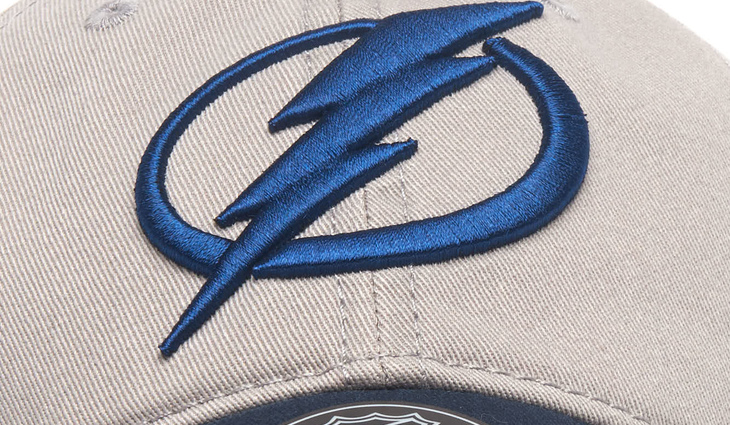 31654 Бейсболка Tampa Bay Lightning - фото №3