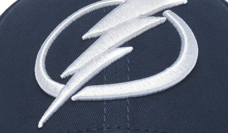 31665 Бейсболка Tampa Bay Lightning - фото №3