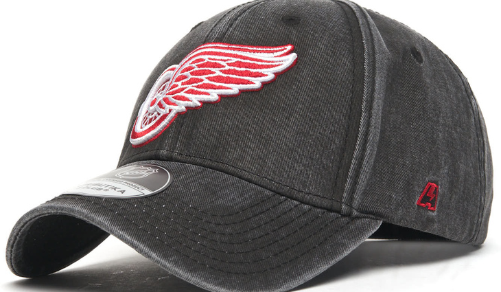 31767 Бейсболка Detroit Red Wings - фото №1