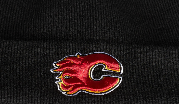 59097 Шапка Calgary Flames, - фото №3