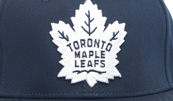 31083 Бейсболка Toronto Maple Leafs - фото №2